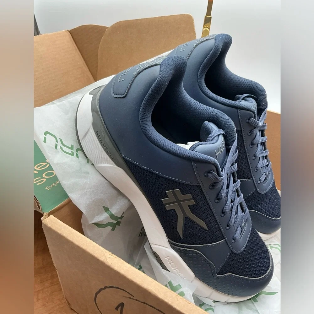 KURU Quantum‎ 2. Men's Navy Sneakers size 10 Wide
